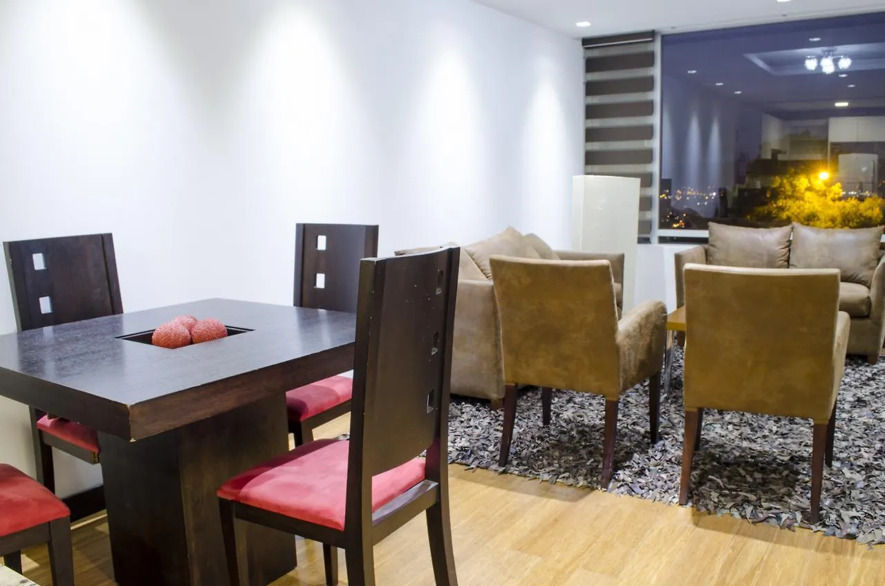 Executive Suite - Quito 0*,